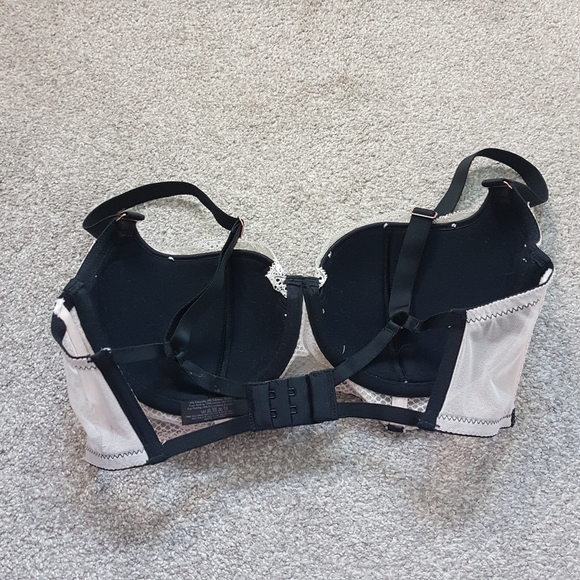 Ann Summers 34D Lace Mesh Black White Bra - Picture 3 of 4